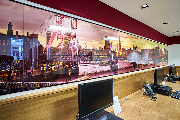 PhotoGlassWorks Front Lit, Hot Desking and Offices, 6 x 0.8m   Savoy Place, London