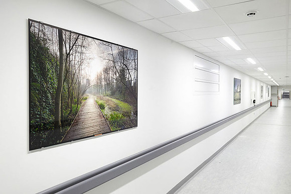 PhotoGlassWorks Front Lit, 1.36m, 14 pieces along 115m corridor, Salford Royal Hospital